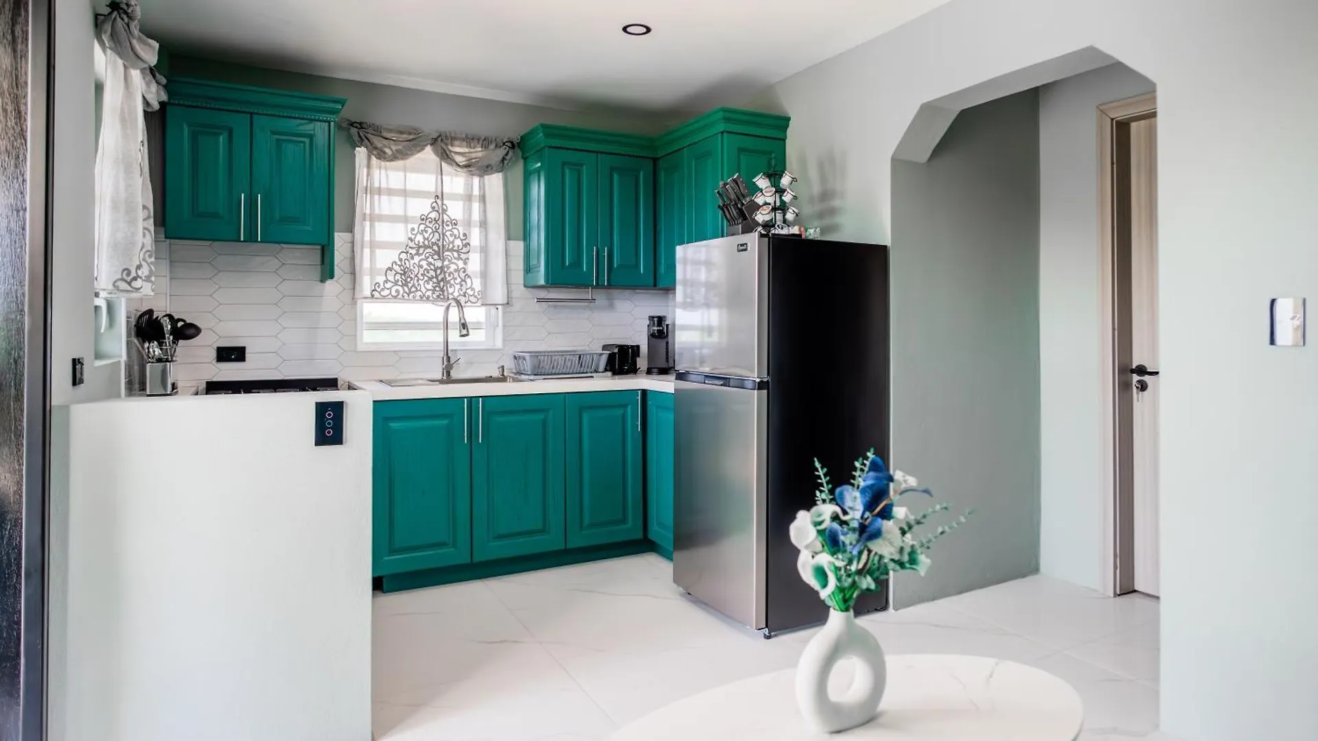Leluxe Cedar Valley Suite A Woods